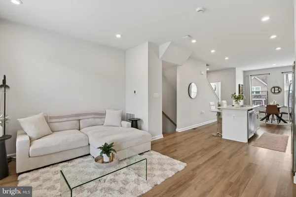 $329,900 | 114 Coolidge Avenue, Ranson, WV 25438