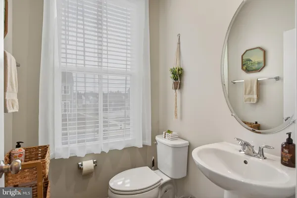 $329,900 | 114 Coolidge Avenue, Ranson, WV 25438