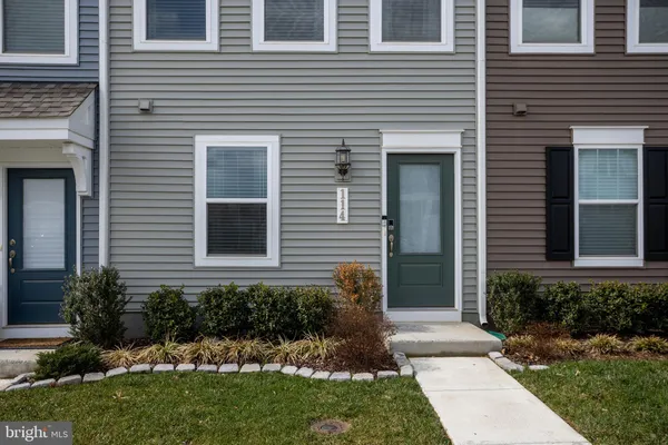 $329,900 | 114 Coolidge Avenue, Ranson, WV 25438