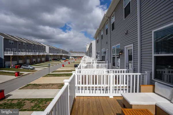 $329,900 | 114 Coolidge Avenue, Ranson, WV 25438