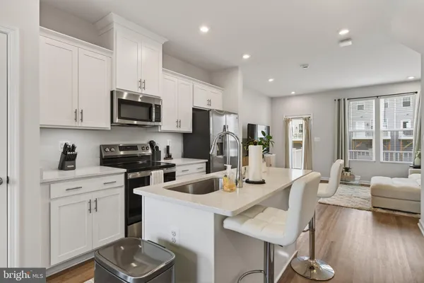 $329,900 | 114 Coolidge Avenue, Ranson, WV 25438