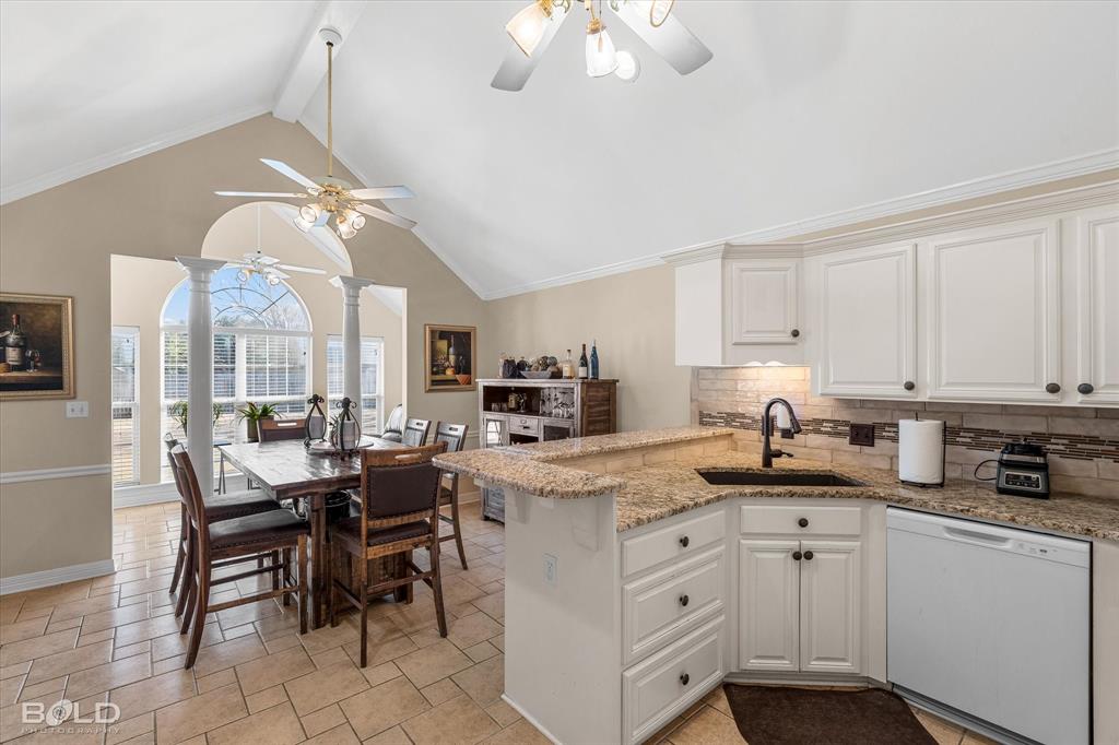 218 Ridgefield Drive Bossier City, LA 71111 - Photo 9 of 40