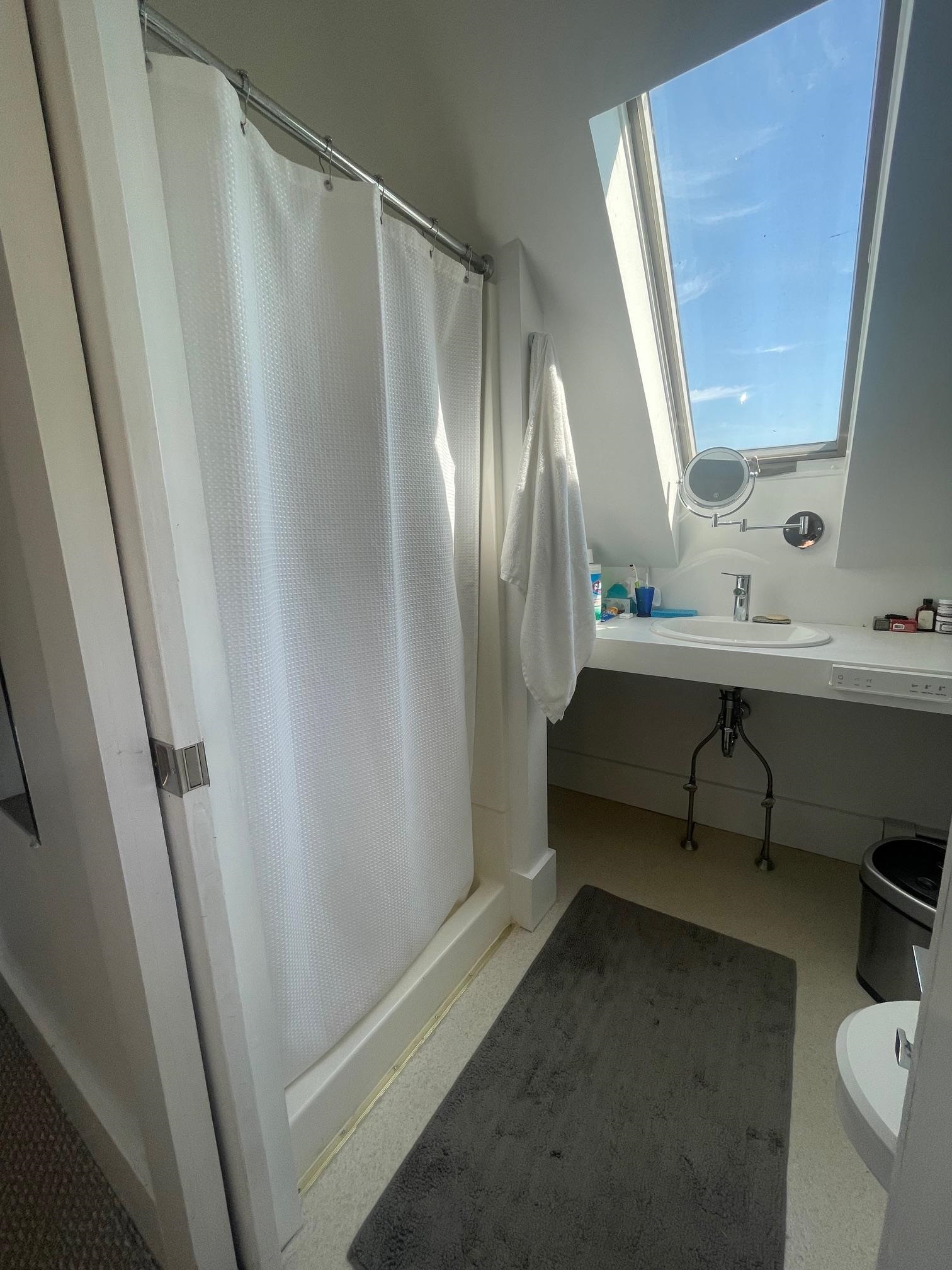 466 Us Route 5 Fairlee, VT 05045 - Photo 9 of 24