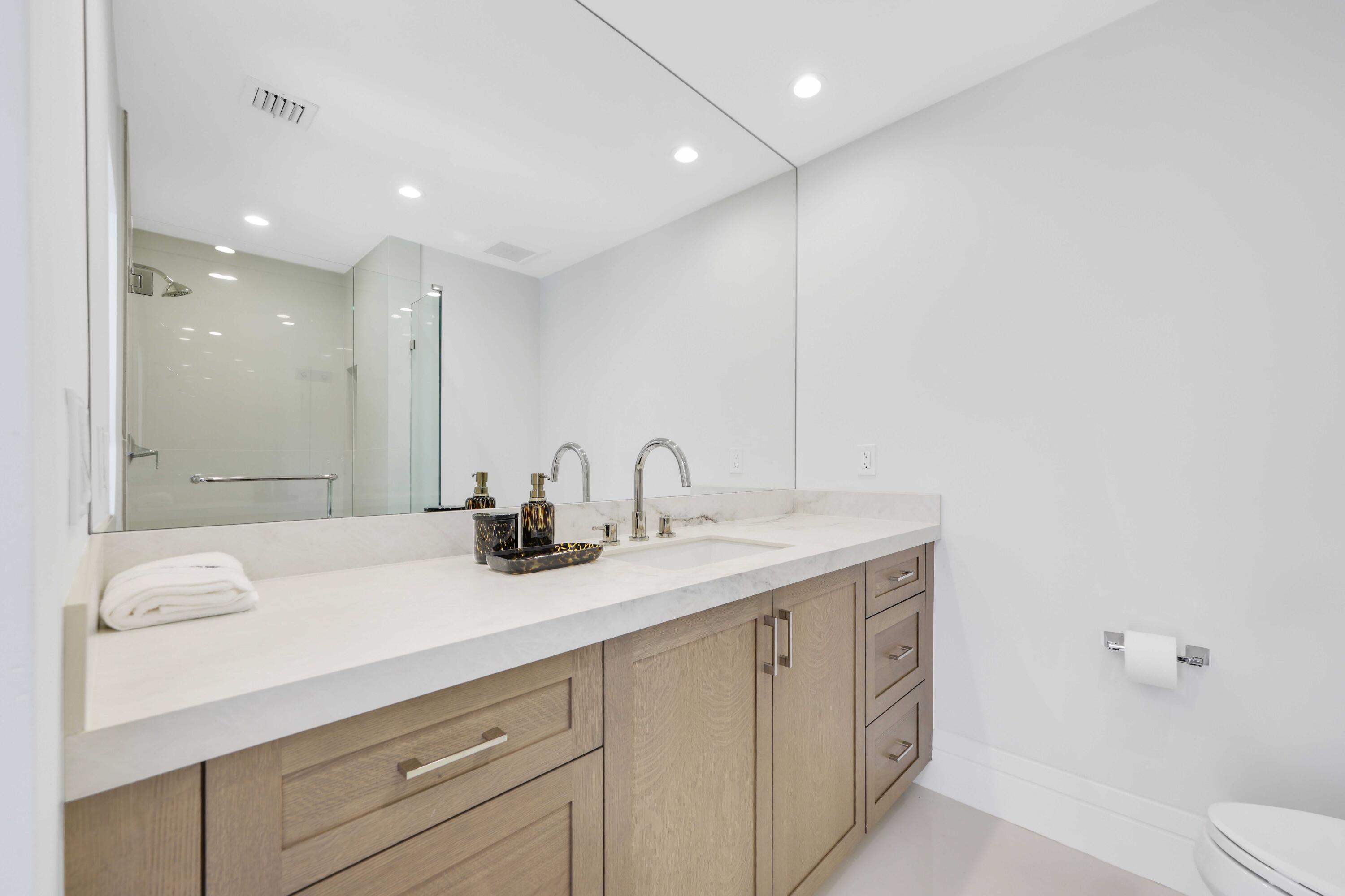 340 Northeast 23rd Way Boca Raton, FL 33431 - Photo 32 of 48 340 NE. 23rd Way - 34