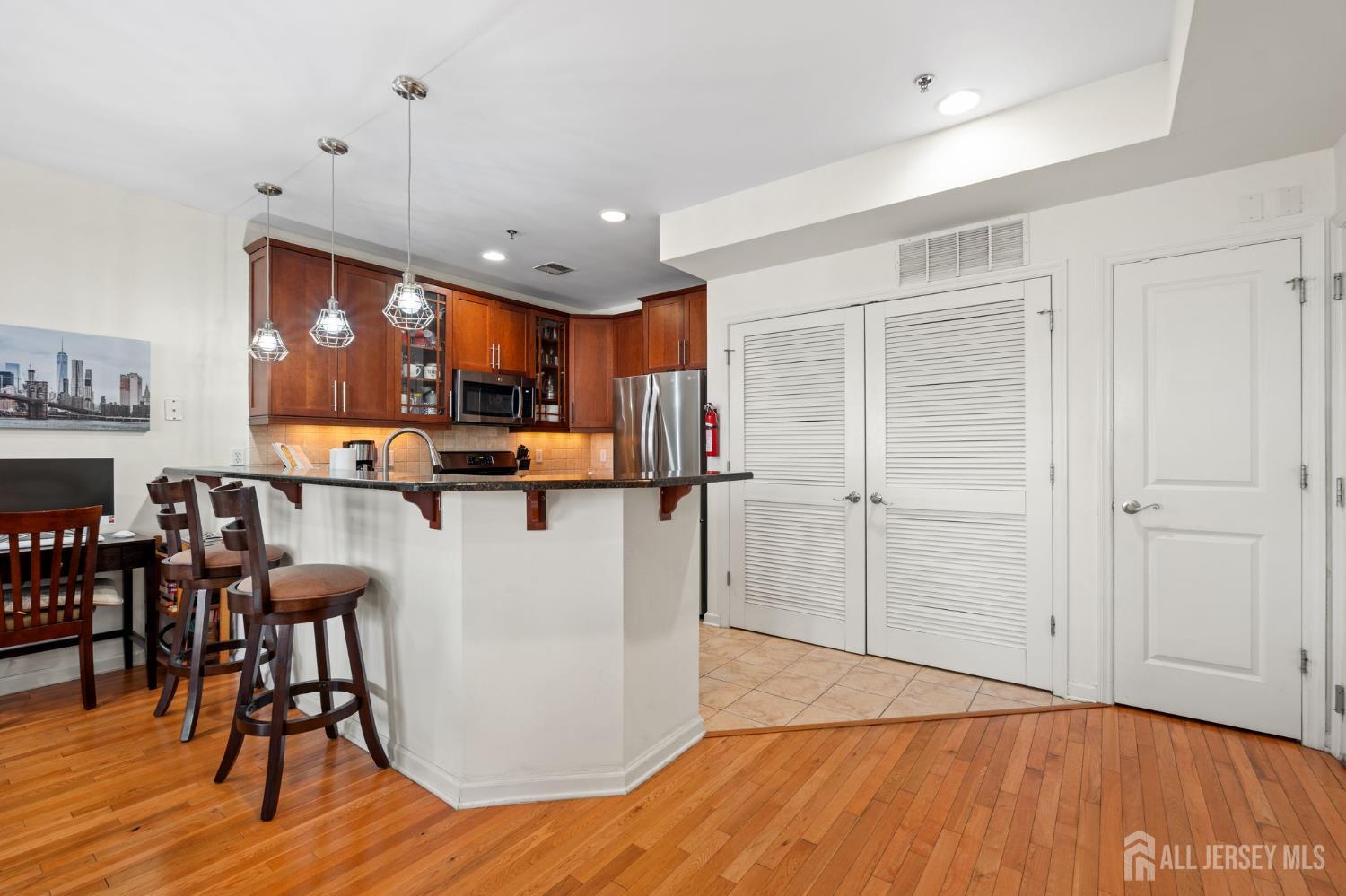 203 Hackensack Plank Road, Unit 3D Weehawken, NJ 07086 - Photo 8 of 23 Gallery Image 8
