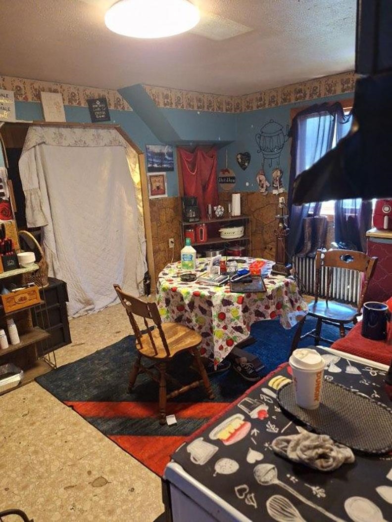 421 Champlain Street Berlin, NH 03570 - Photo 11 of 21