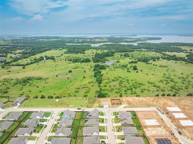 $330,000 | 723 Primrose Lane, Pilot Point, TX 76258