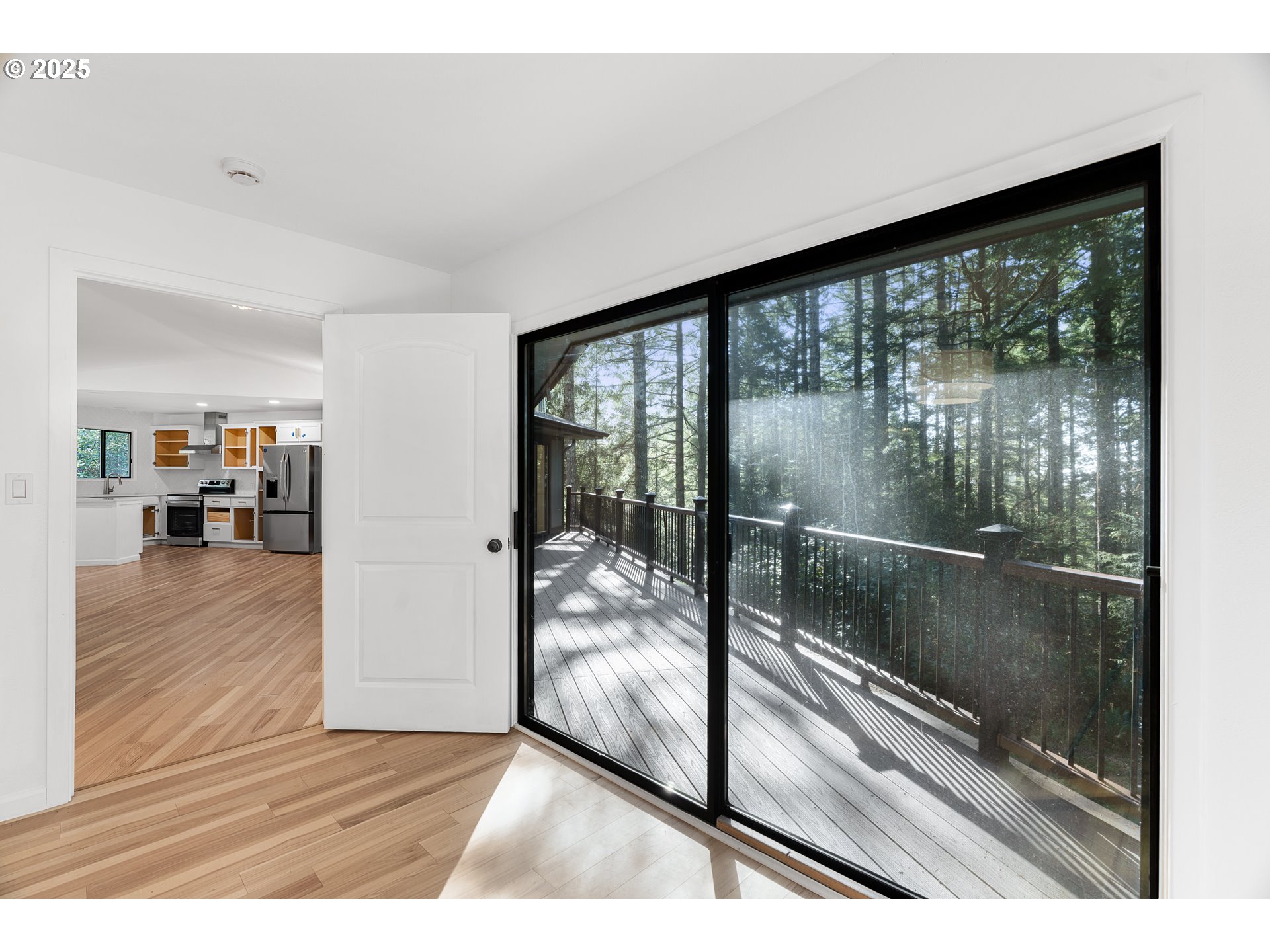 95708 Horton Lane Brookings, OR 97415 - Photo 19 of 46 a view interior of the house