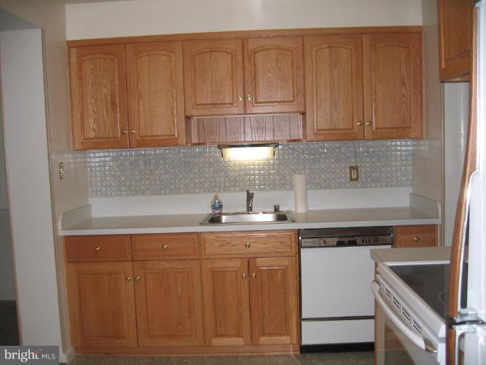 2211 Reedie Drive Silver Spring, MD 20902 - Photo 11 of 25 Kitchen #2