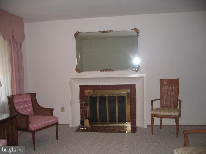 2211 Reedie Drive Silver Spring, MD 20902 - Photo 6 of 25 Living Room