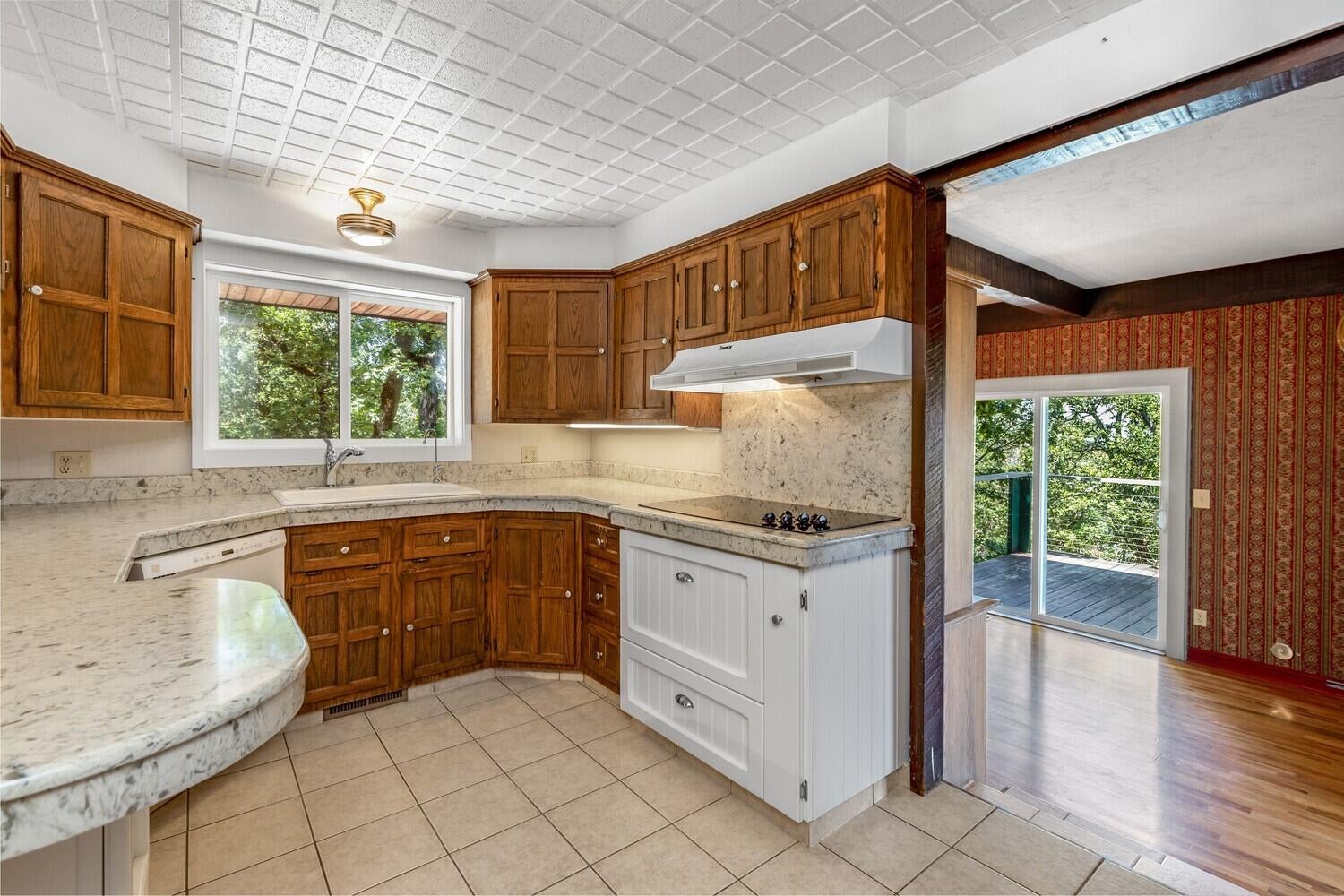4620 Dark Hollow Road Medford, OR 97501 - Photo 14 of 38 4620 dark hollow kitchen 2 dining area