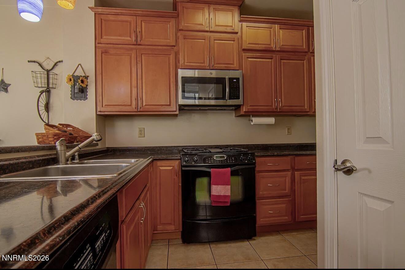 4335 Leeward Lane Reno, NV 89502 - Photo 8 of 28 IMG_2036