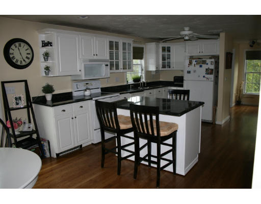 6 Tip Cart Road Sutton, MA 01590 - Photo 5 of 22