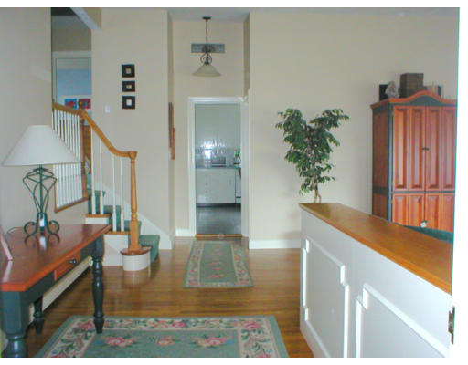 3 Sharon Road Marblehead, MA 01945 - Photo 3 of 12