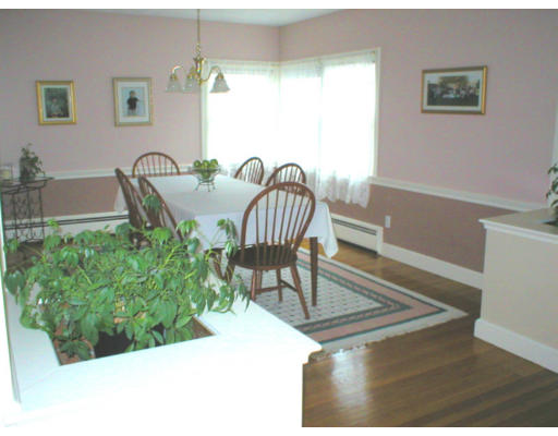 3 Sharon Road Marblehead, MA 01945 - Photo 6 of 12