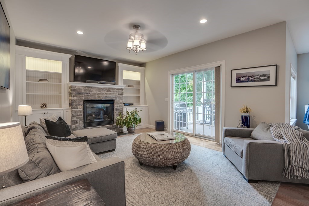 7 Foster Road Bedford, MA 01730 - Photo 13 of 42 Gallery Image 13