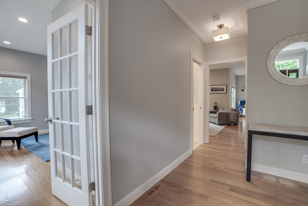 7 Foster Road Bedford, MA 01730 - Photo 15 of 42 Gallery Image 15