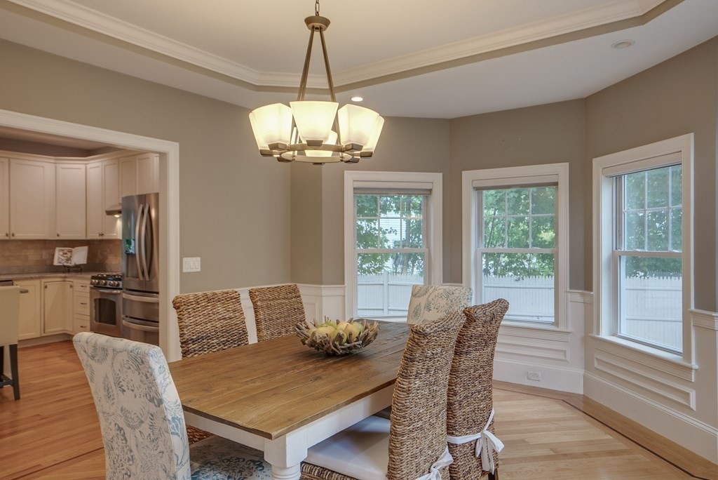 7 Foster Road Bedford, MA 01730 - Photo 9 of 42 Gallery Image 9