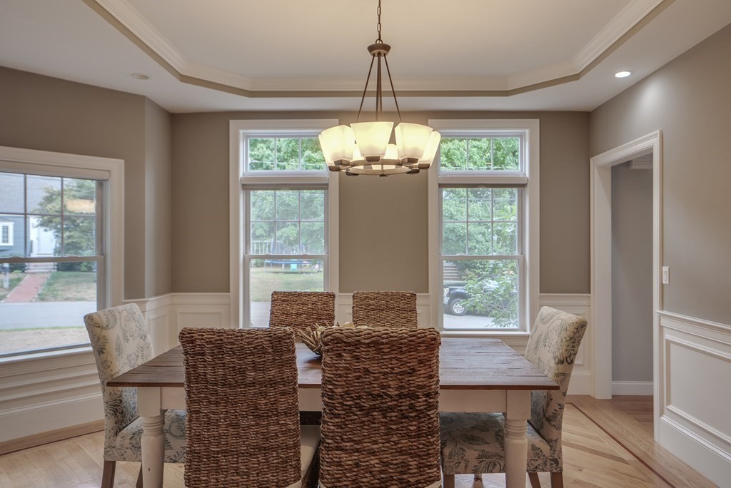 7 Foster Road Bedford, MA 01730 - Photo 10 of 42 Gallery Image 10