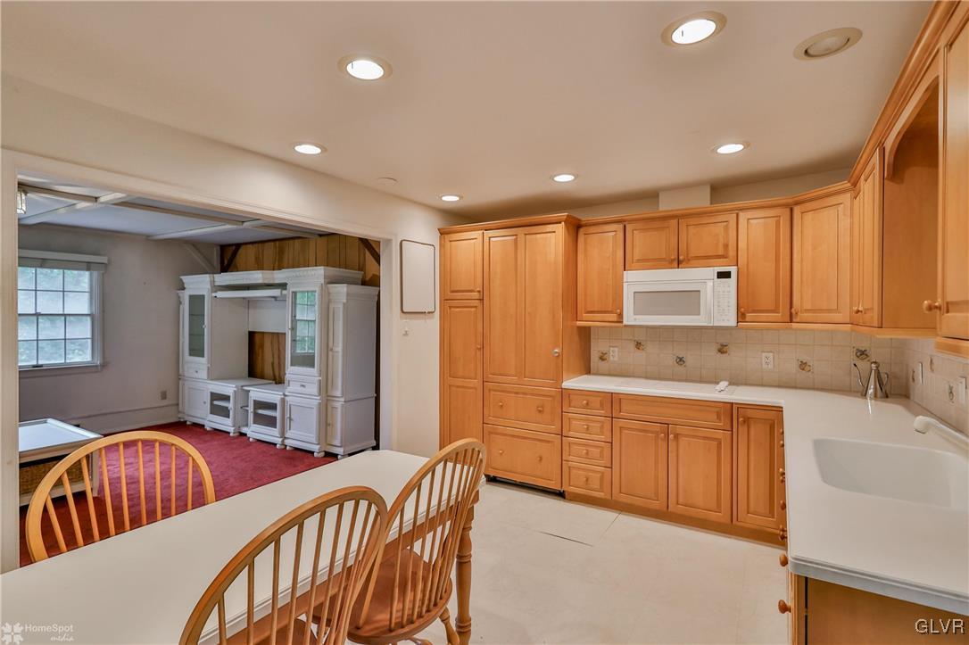 3438 Oak Hill Road Emmaus, PA 18049 - Photo 22 of 49 Gallery Image 22