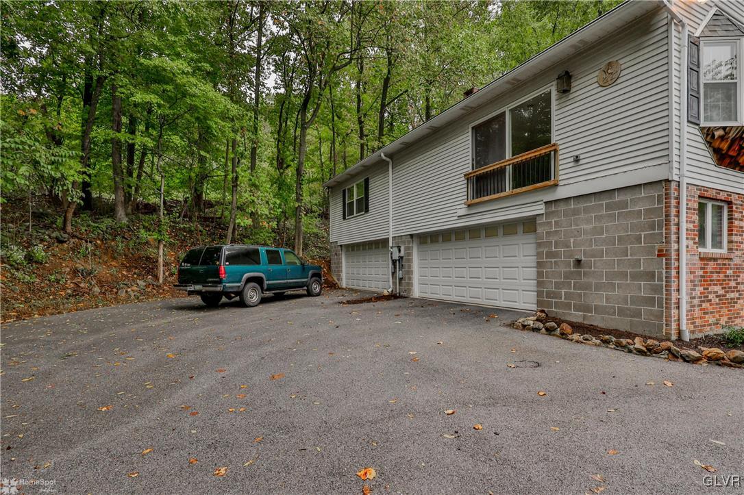 3438 Oak Hill Road Emmaus, PA 18049 - Photo 8 of 49 Gallery Image 8