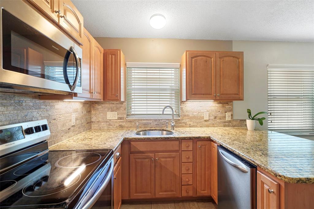 2033 Garwood Drive Orlando, FL 32822 - Photo 18 of 41