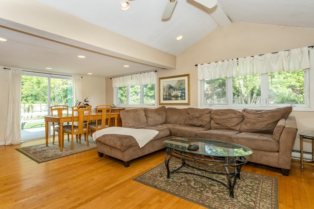 22 Middlesex Road Sharon, MA 02067 - Photo 5 of 21