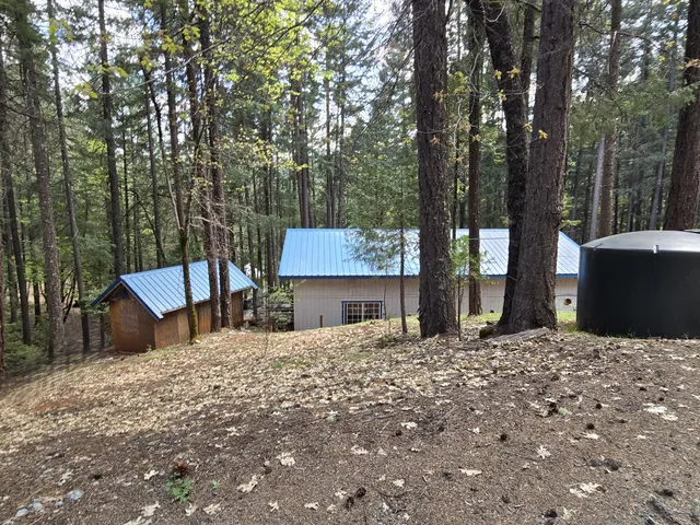 $219,700 | 211 Goa Way, Lewiston, CA 96052