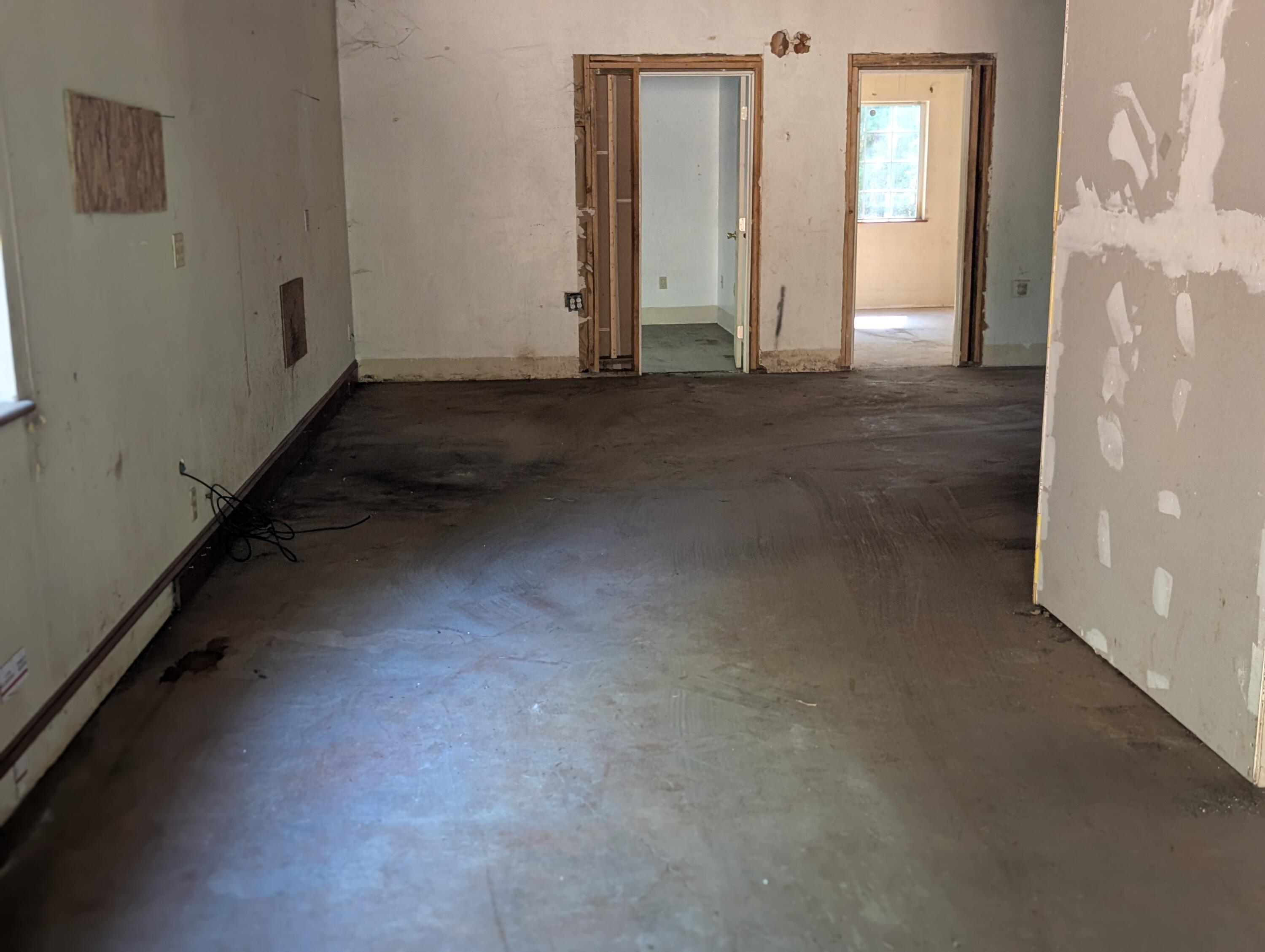 211 Goa Way Lewiston, CA 96052 - Photo 15 of 44 an empty room with windows