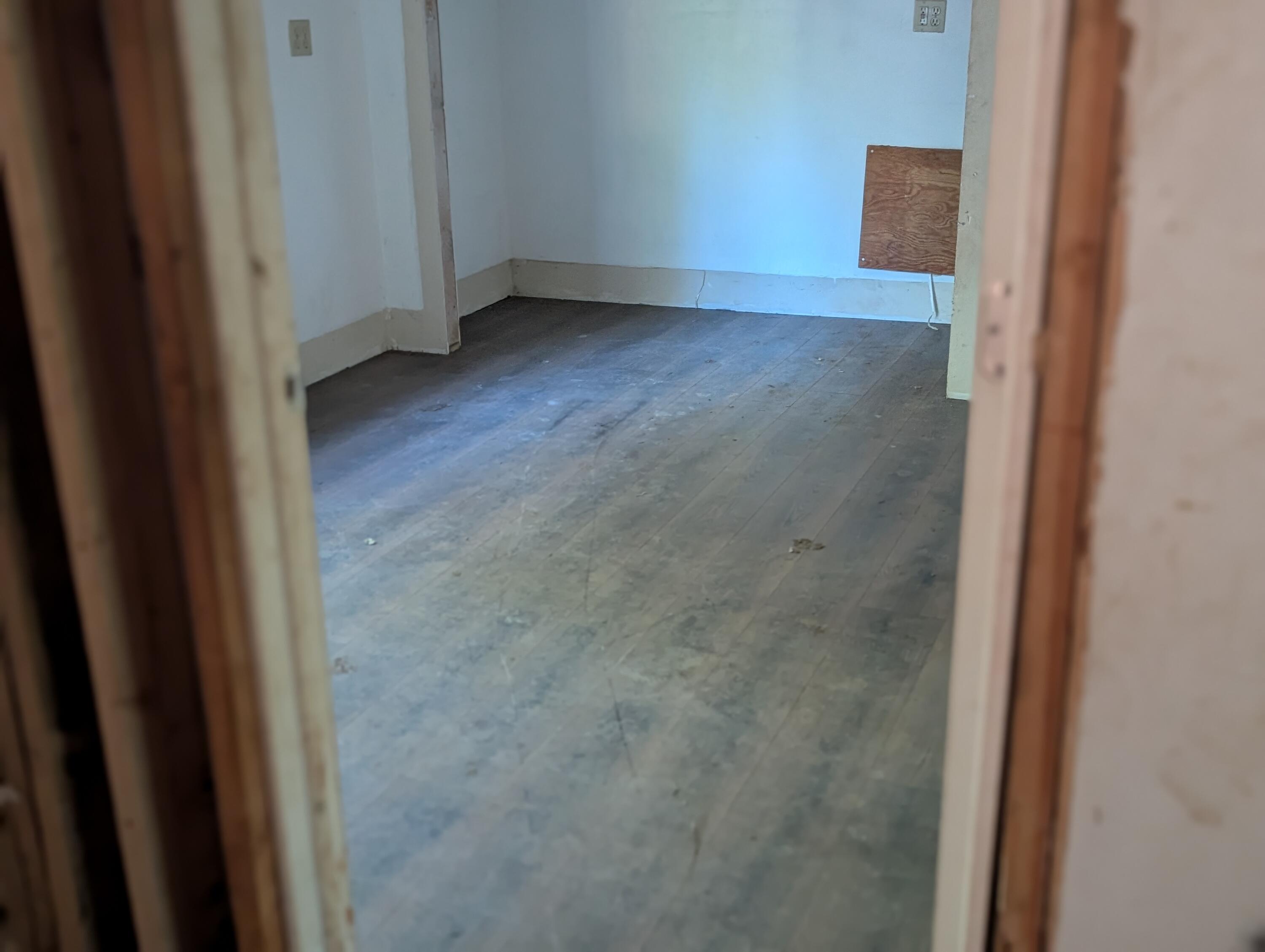 211 Goa Way Lewiston, CA 96052 - Photo 22 of 44 a view of a small space