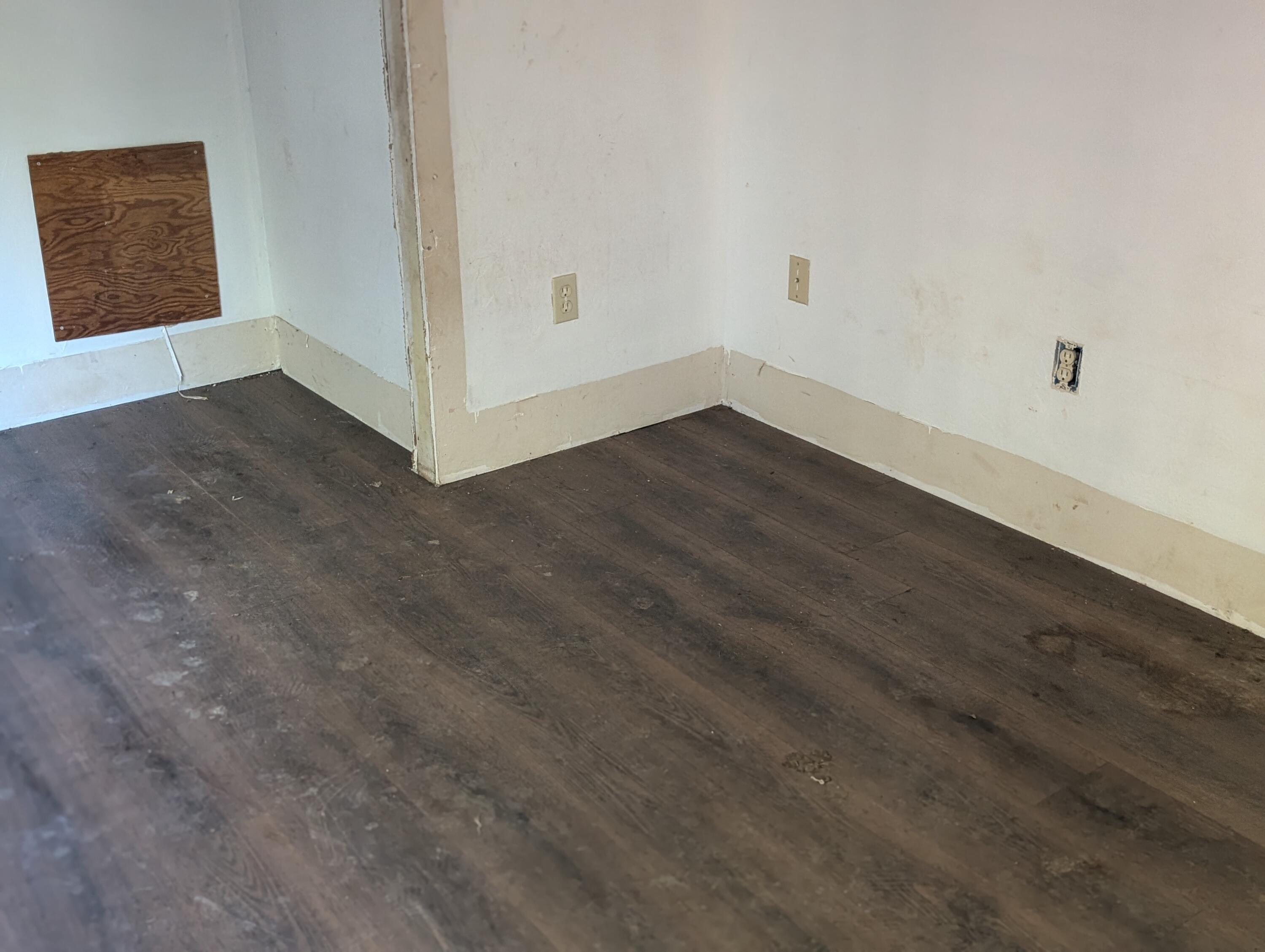 211 Goa Way Lewiston, CA 96052 - Photo 23 of 44 a view of an empty room with wooden floor and a window
