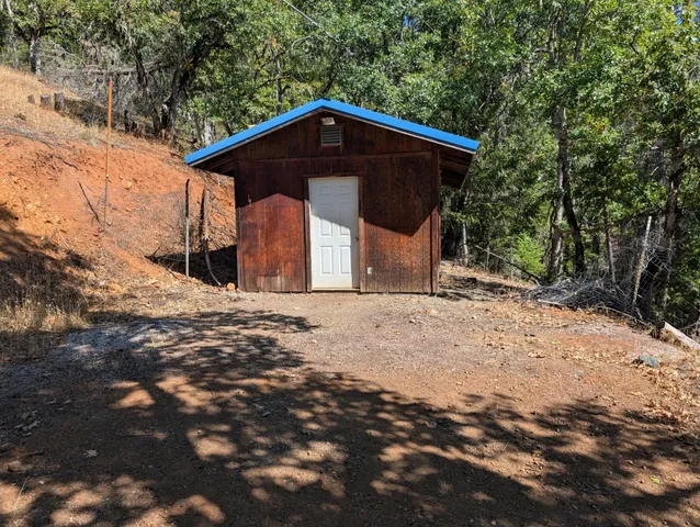 $219,700 | 211 Goa Way, Lewiston, CA 96052