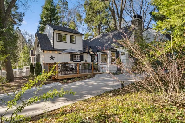 $840,000 | 230 Maple Drive, Lake Arrowhead, CA 92352