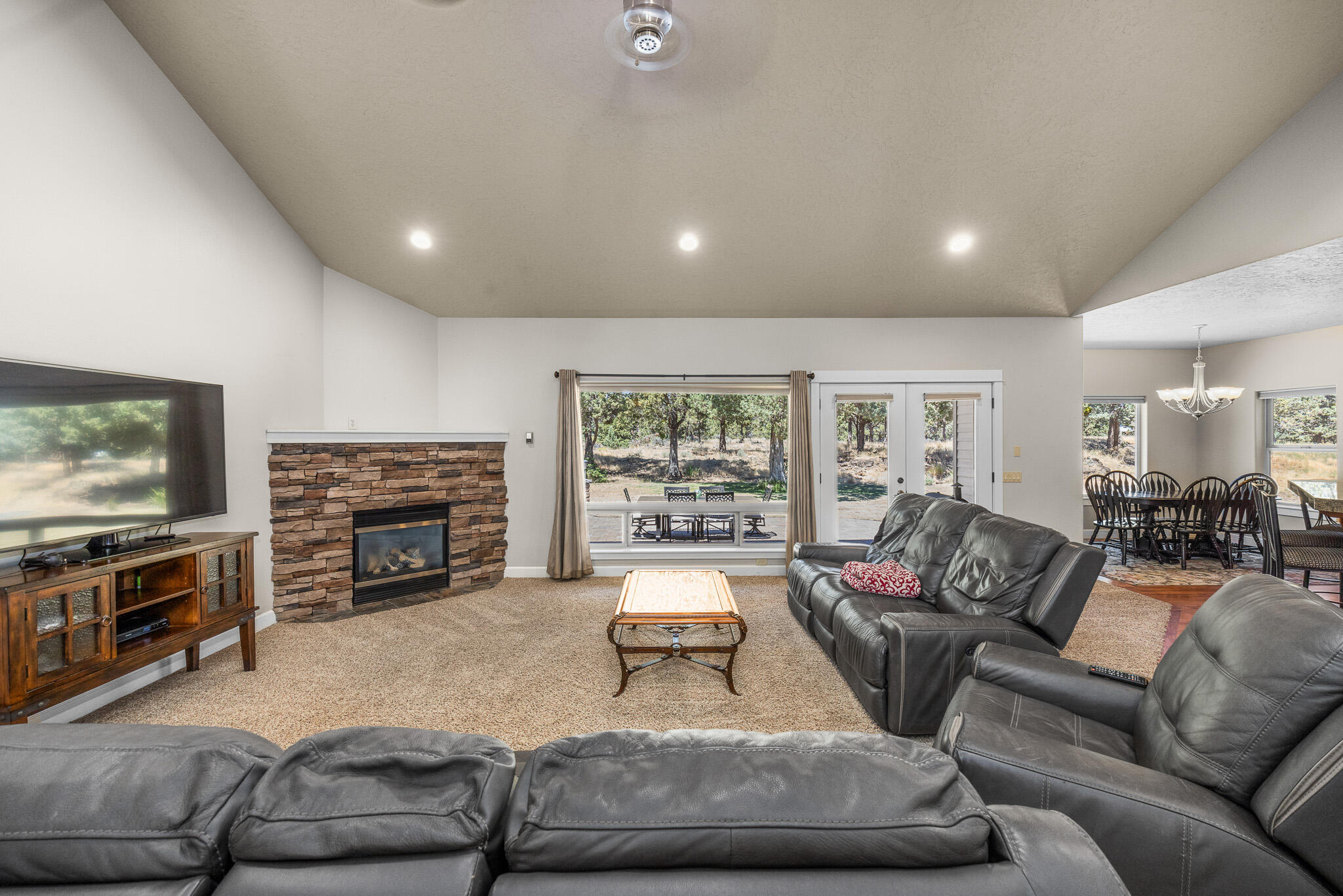 21130 Country Squire Road Bend, OR 97701 - Photo 18 of 52 _52A5364