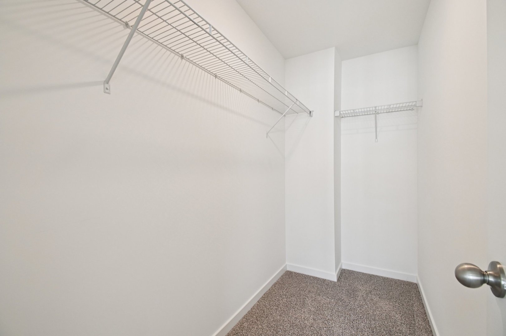 1433 Oakfield Lane Pingree Grove, IL 60140 - Photo 22 of 75 a view of small space