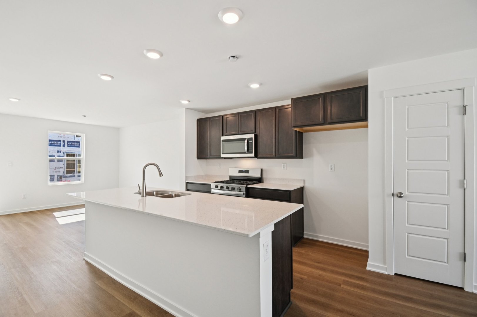 1433 Oakfield Lane Pingree Grove, IL 60140 - Photo 7 of 75