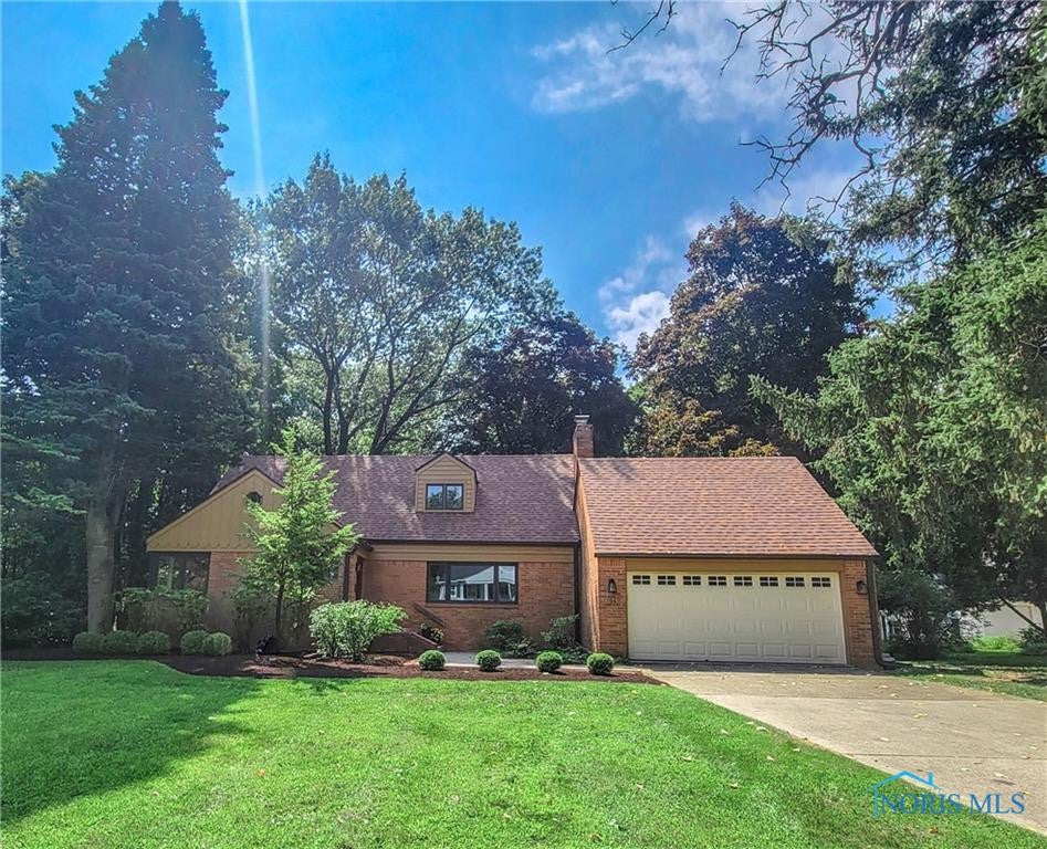 3543 Edgevale Road Toledo, OH 43606 - Photo 1 of 49 Gallery Image 1