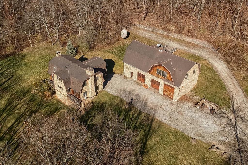 122 McCullough Road Imperial, PA 15126 - Photo 1 of 25 Gallery Image 1