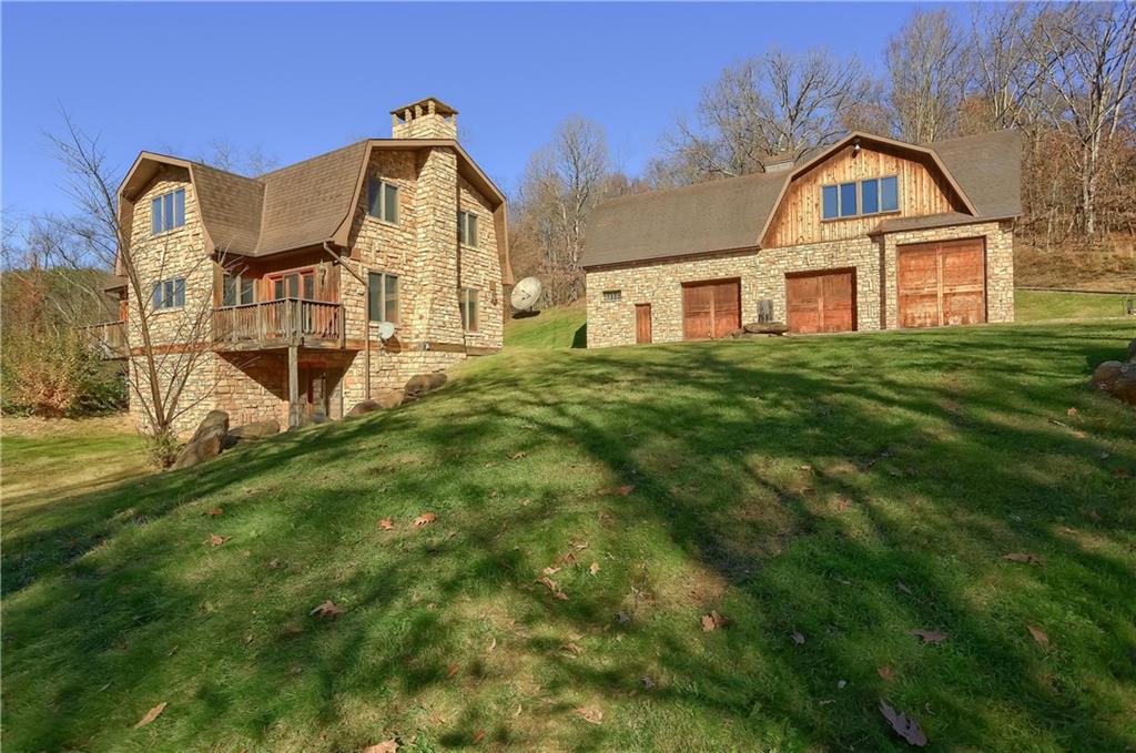 122 McCullough Road Imperial, PA 15126 - Photo 3 of 25 Gallery Image 3