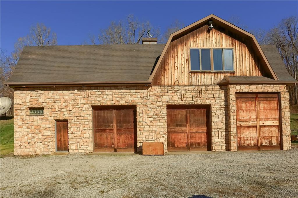 122 McCullough Road Imperial, PA 15126 - Photo 4 of 25 Gallery Image 4
