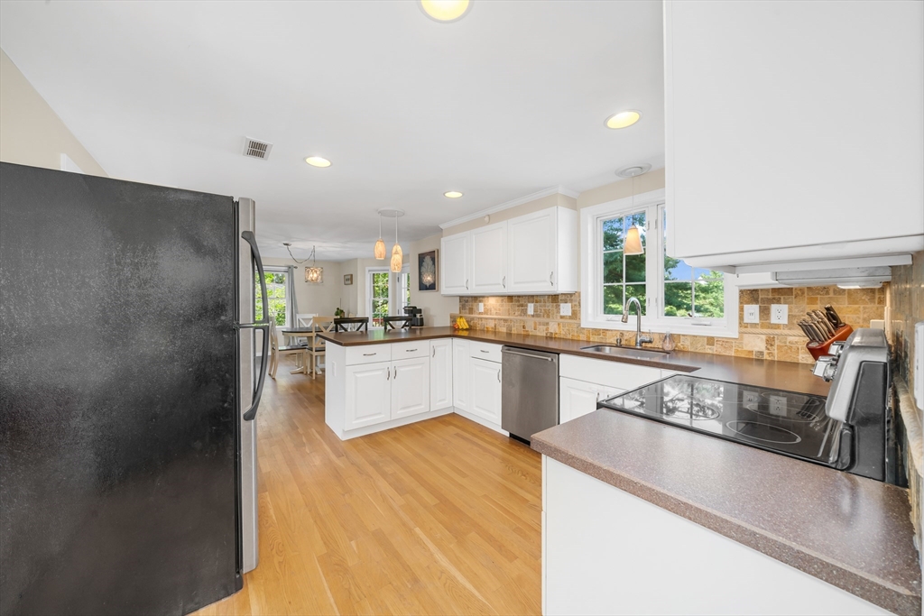 104 Kimball Road Amesbury, MA 01913 - Photo 5 of 35 Gallery Image 5