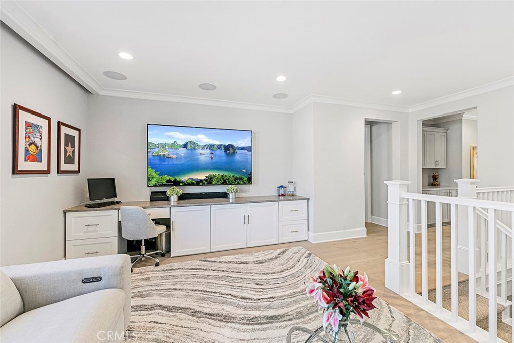 65 Rockinghorse Irvine, CA 92602 - Photo 22 of 43 a living room with furniture and a flat screen tv