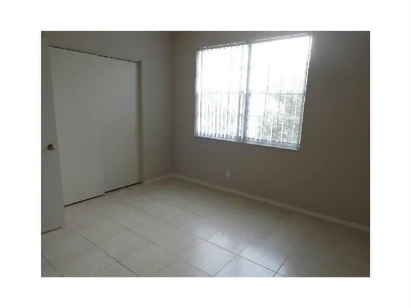 $2,400 | 51 Whitehead Circle, Unit 51, Weston, FL 33326