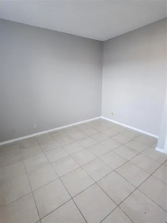 $2,400 | 51 Whitehead Circle, Unit 51, Weston, FL 33326