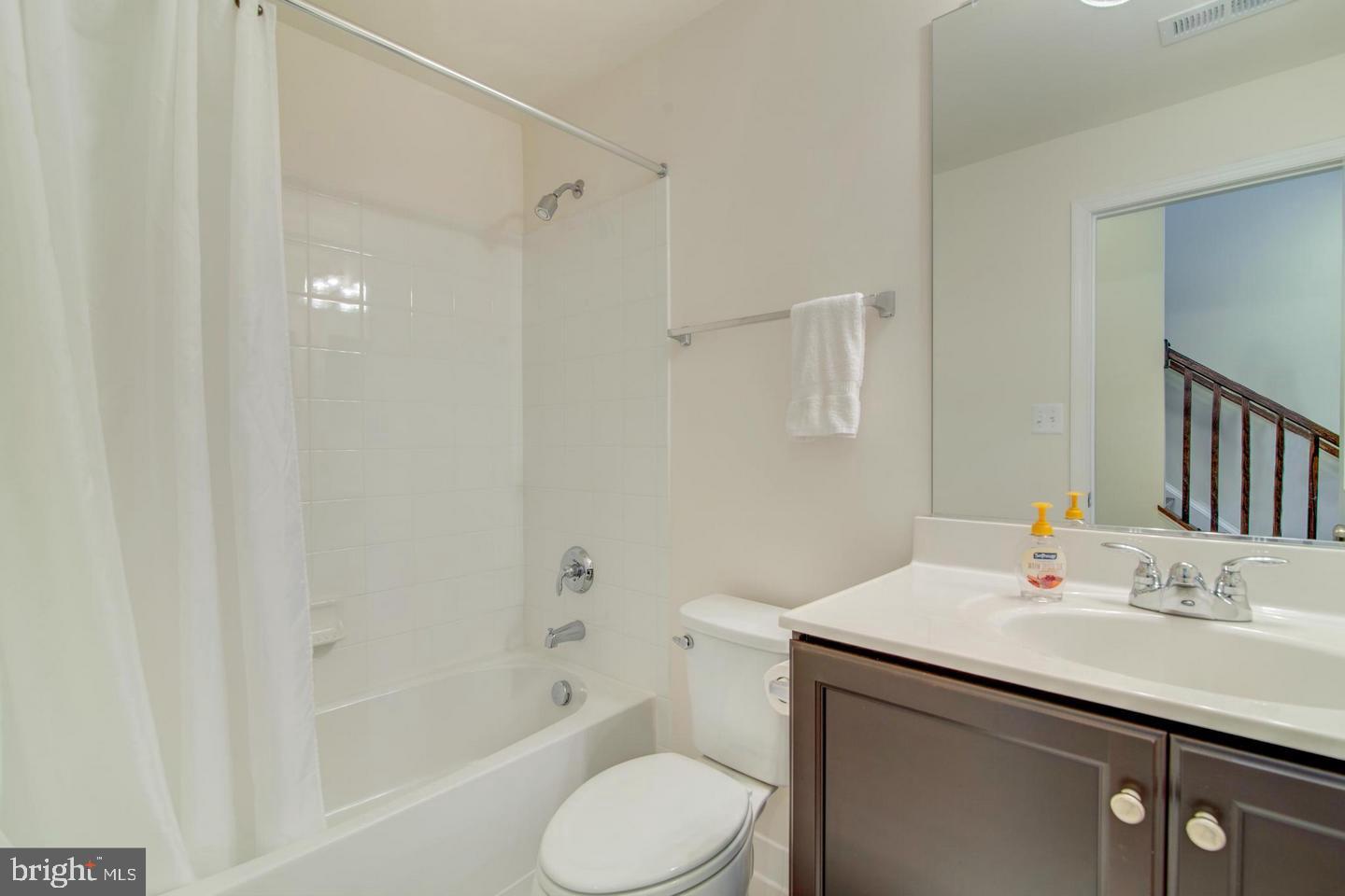 42261 Riggins Ridge Terrace Brambleton, VA 20148 - Photo 5 of 29