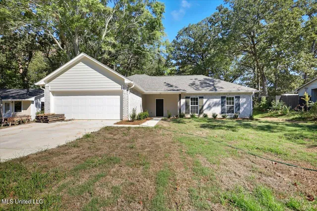 $272,900 | 711 East Leake Street, Clinton, MS 39056