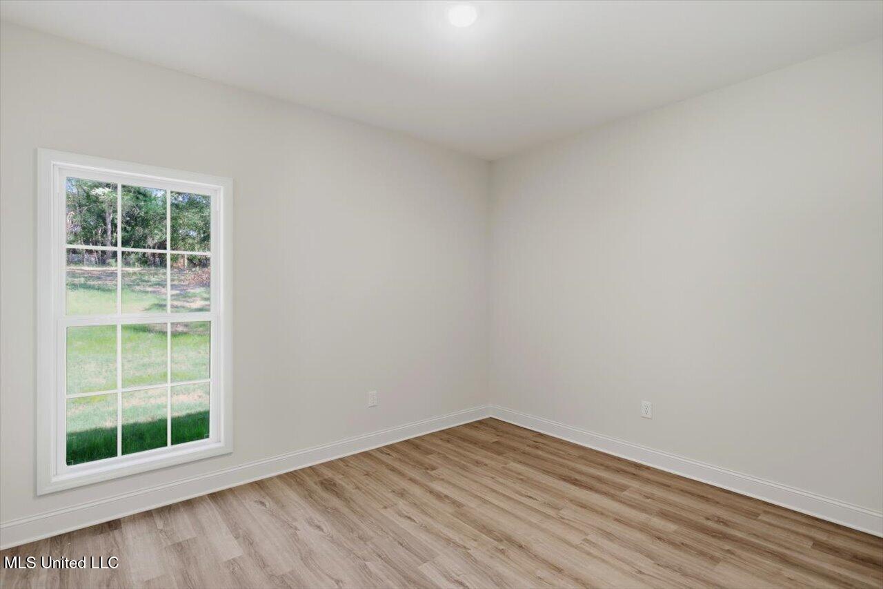 711 East Leake Street Clinton, MS 39056 - Photo 21 of 23 24-711 E Leake St _ Home Tours MS