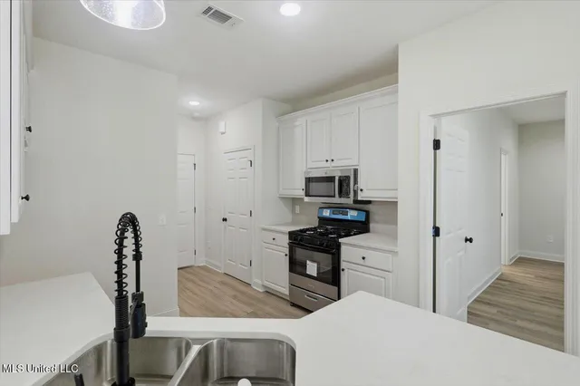 $259,900 | 711 East Leake Street, Clinton, MS 39056