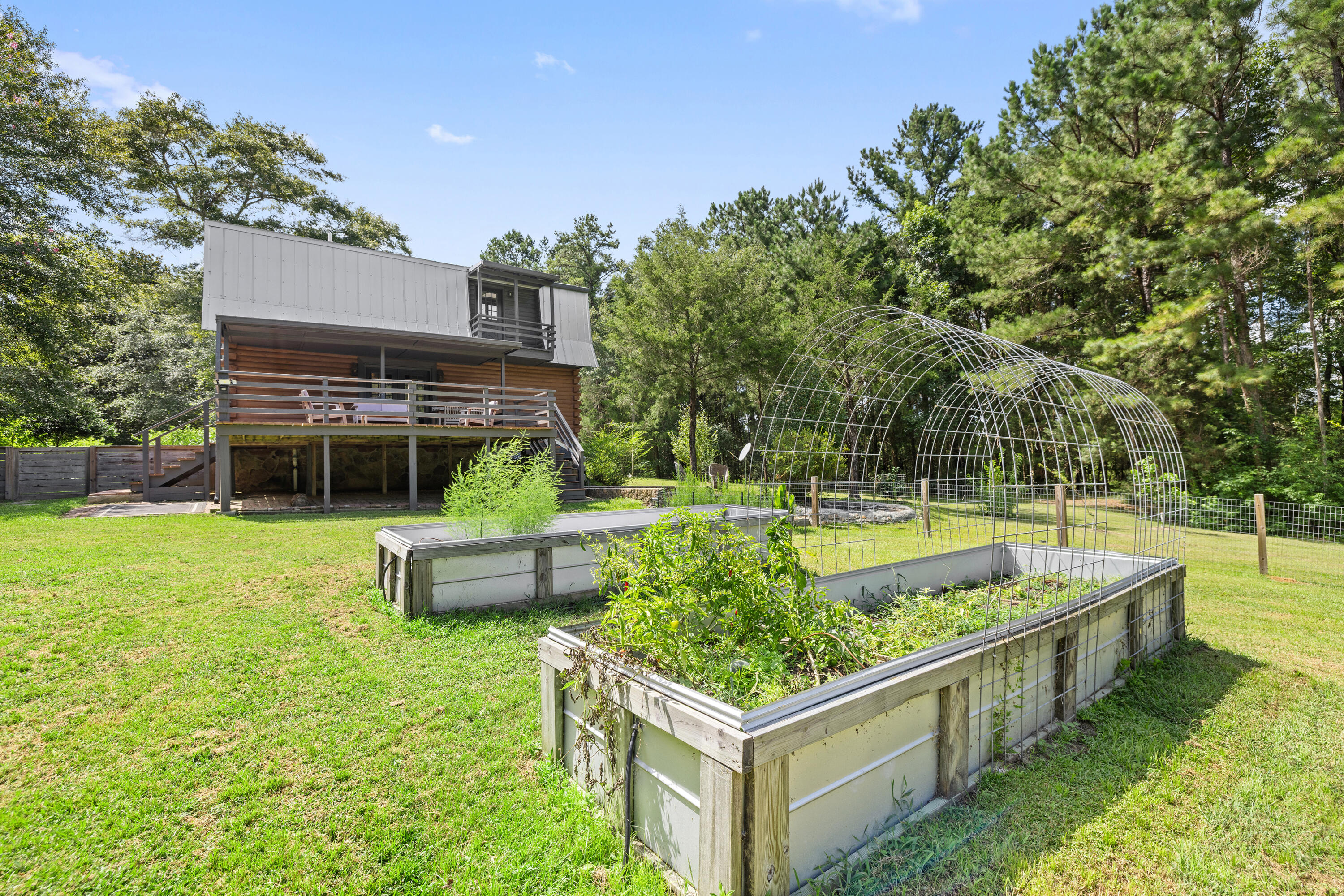 941 Walton Bridge Road Ponce de Leon, FL 32455 - Photo 17 of 119 17
