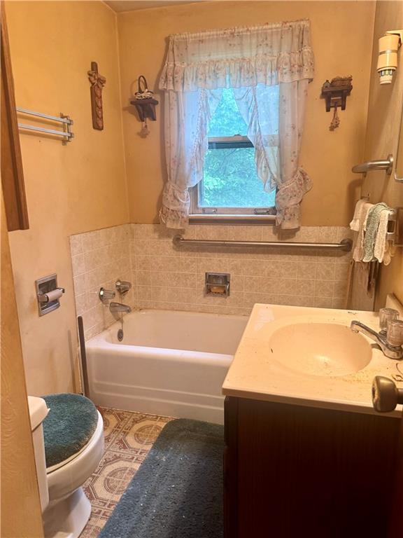 263 Elicker Road New Kensington, PA 15068 - Photo 16 of 19 Gallery Image 16